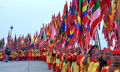 Réception du certificat de l Unesco pour les fêtes de Giong